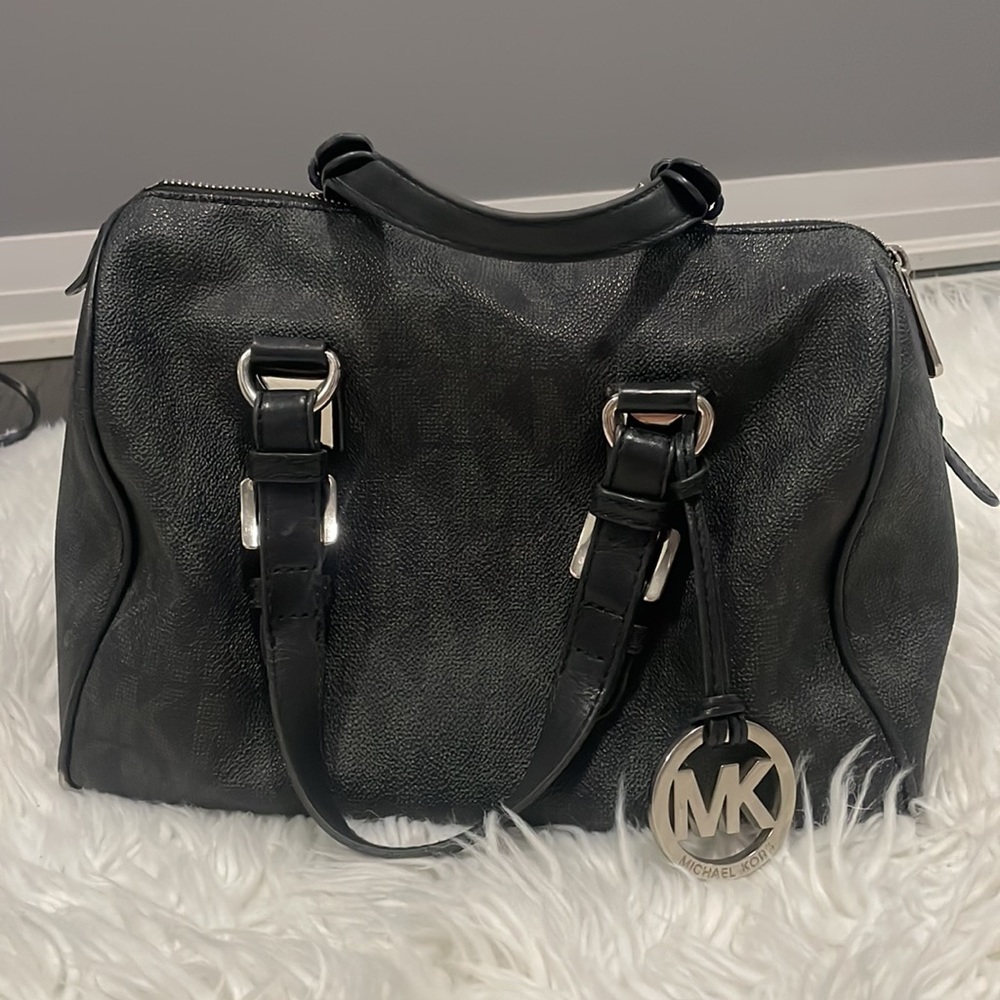 Michael Kors Greyson Bag - Black with Silver hardware